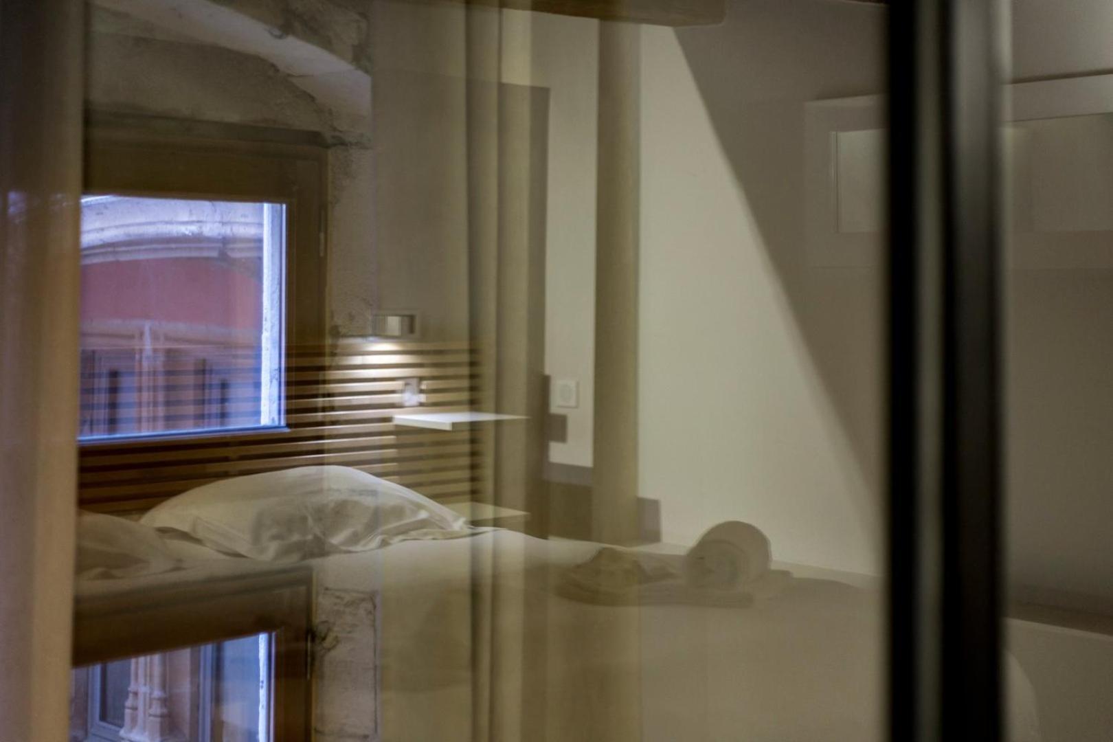 Le Duplex Du Change - Lyon Ail Bagian luar foto
